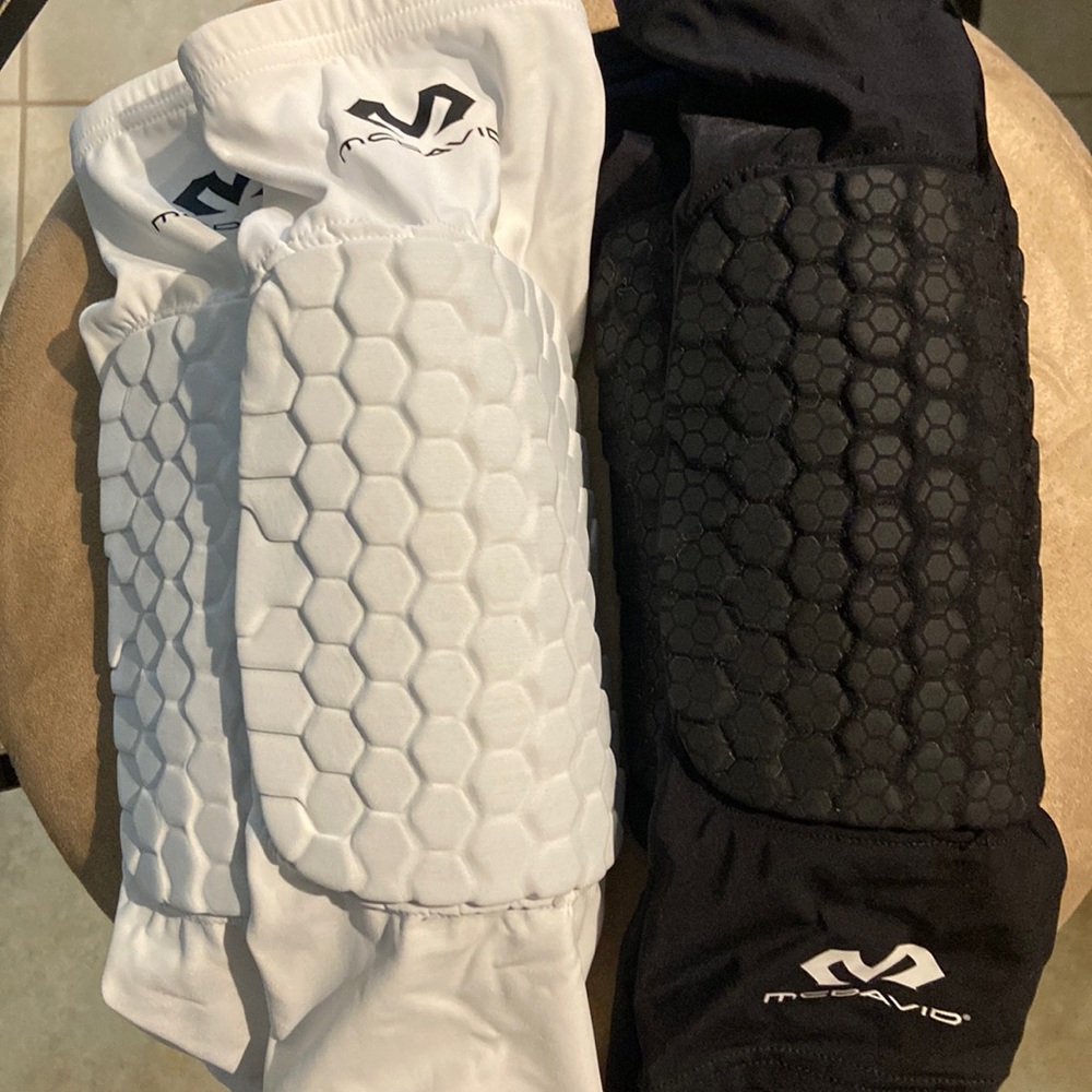 McDavid knee pads size medium